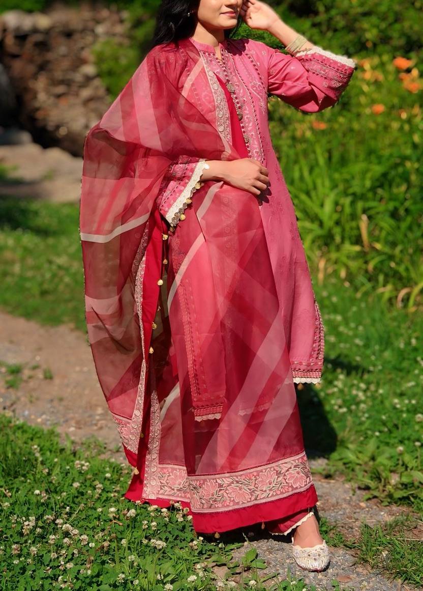Rose Pink Embroidered Kurta Set with Organza Dupatta Image - 0