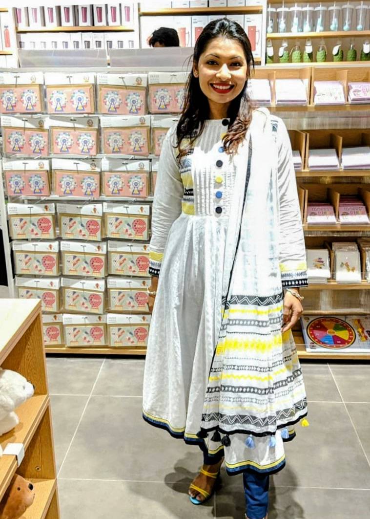 White Geometric Print Kurta Set Image - 0