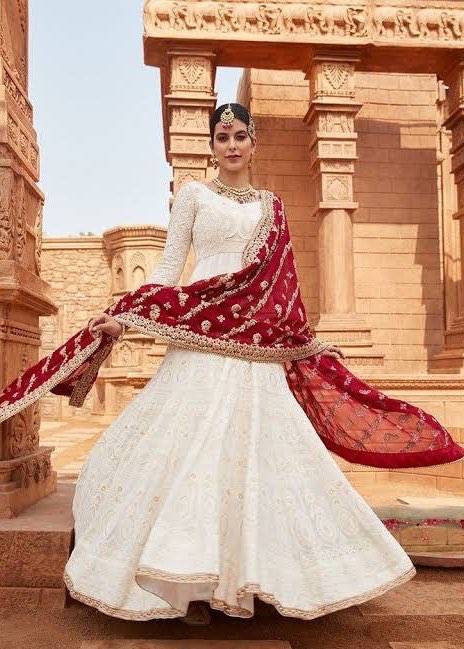 Off White Lakhnavi Anarkali with Maroon Dupatta Image - 6