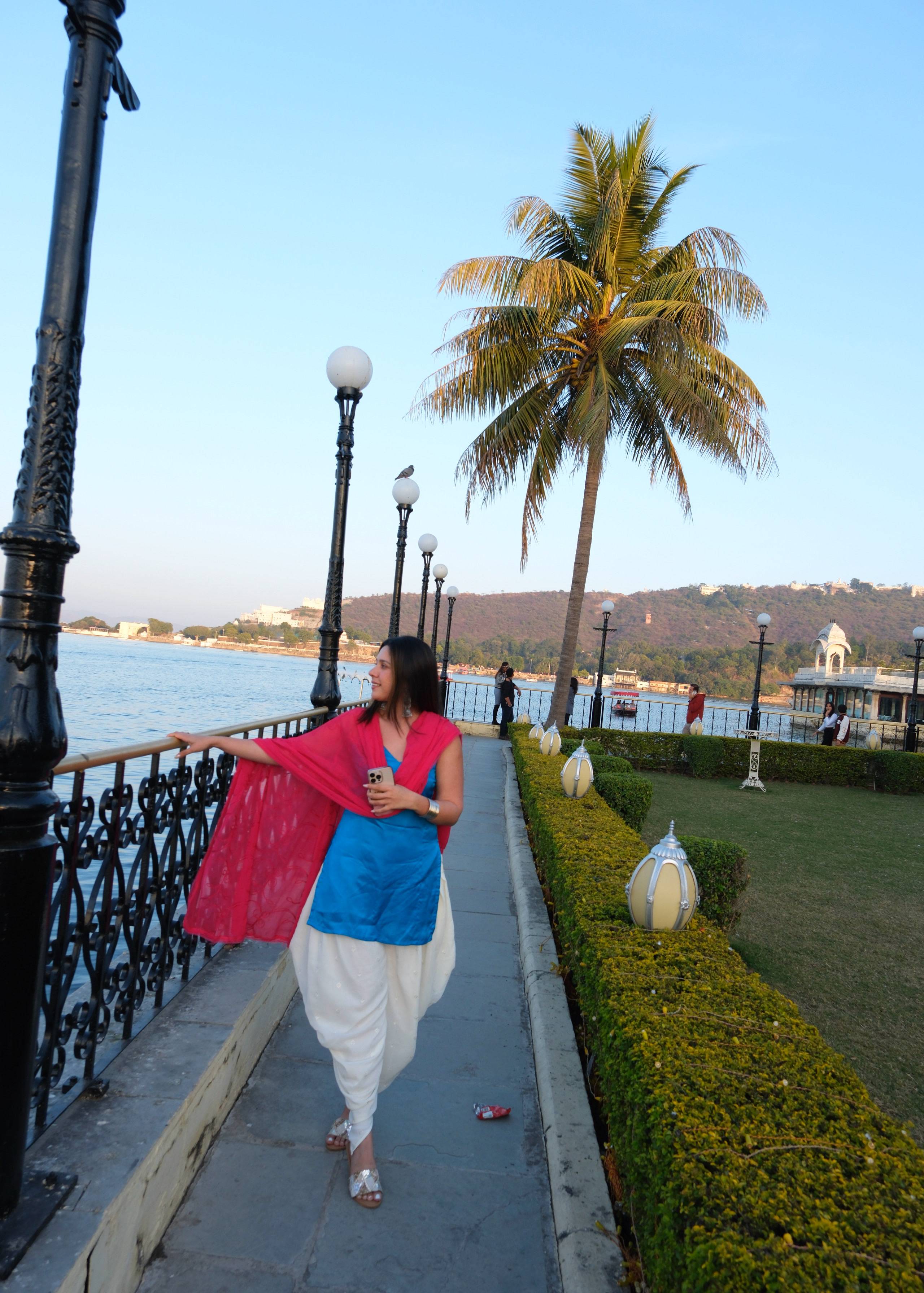 Blue Kurti with White Patiala Salwar and Pink Dupatta Image - 4