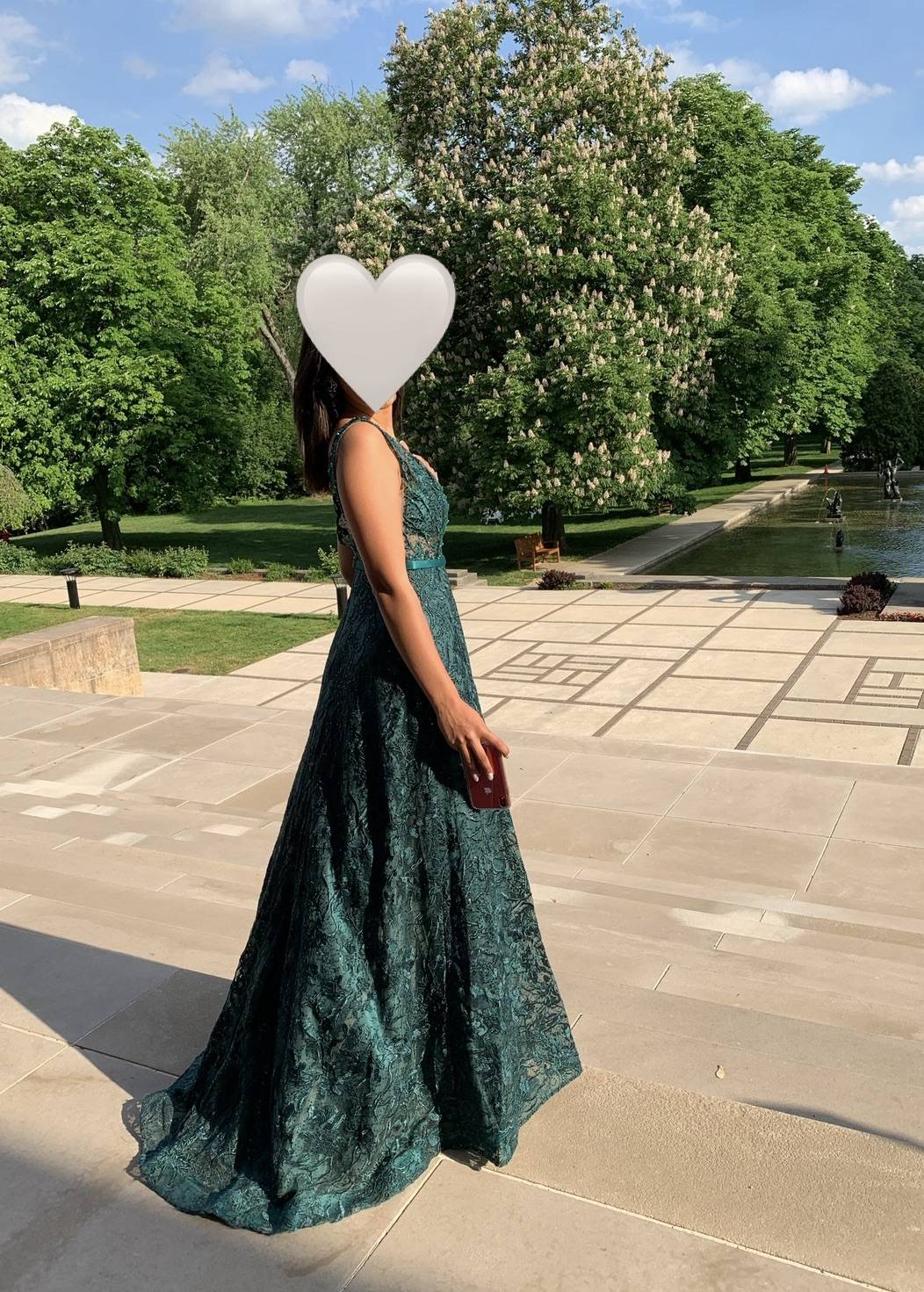 Emerald Green Lace Gown Image - 2