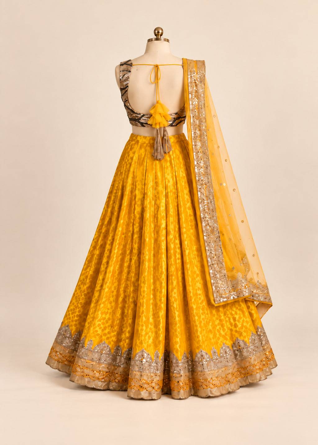 Yellow Embroidered Scalloped Border Lehenga Image - 2