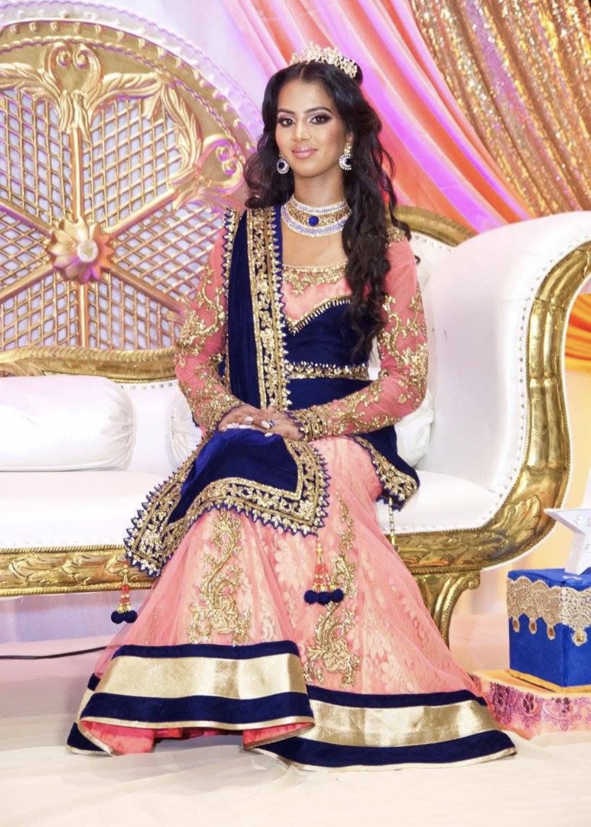 Navy and Pink Velvet Lehenga Sari Image - 0