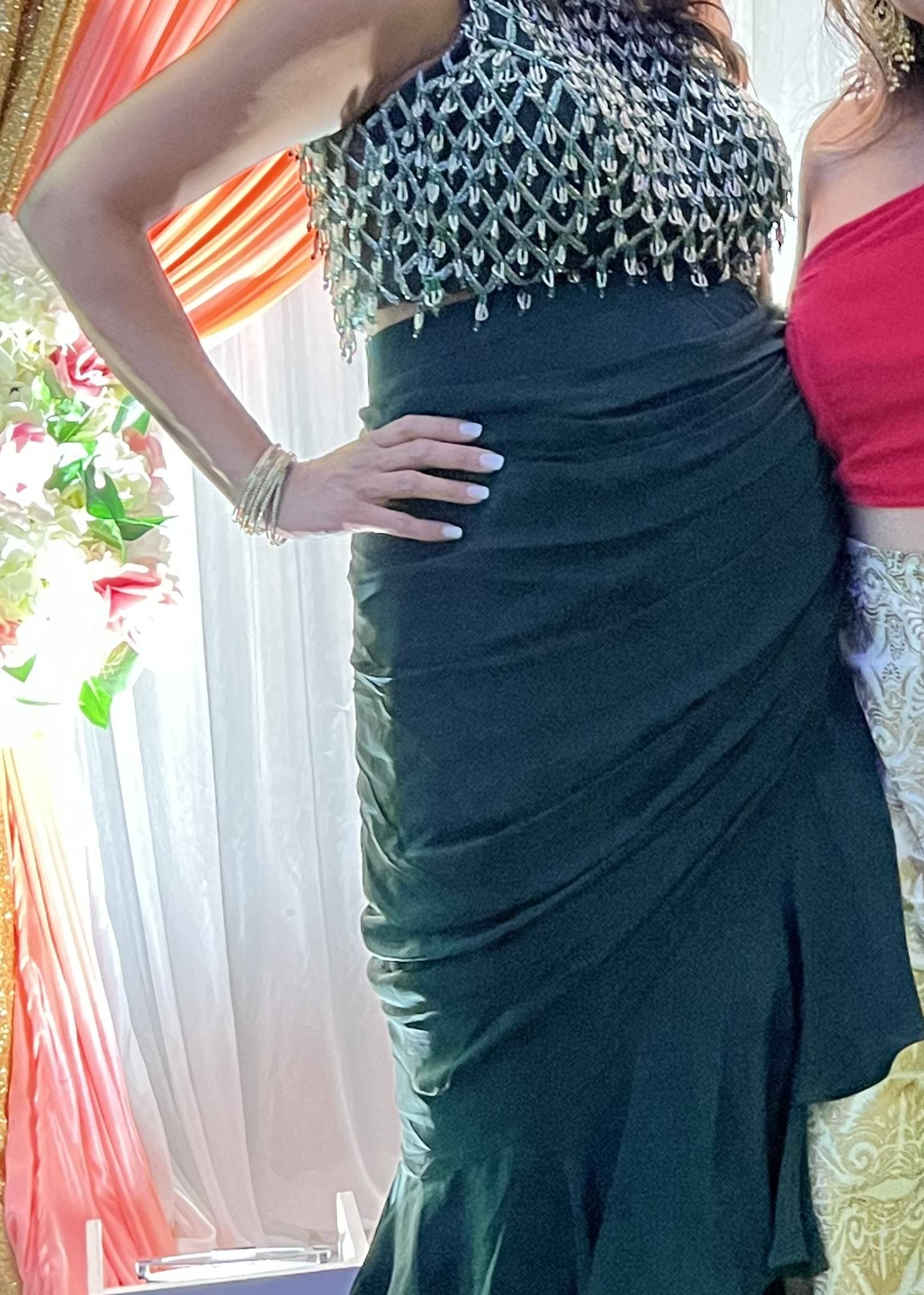 MATERNITY Size Emerald Green Pre-Draped Ruffle Sari Image - 2