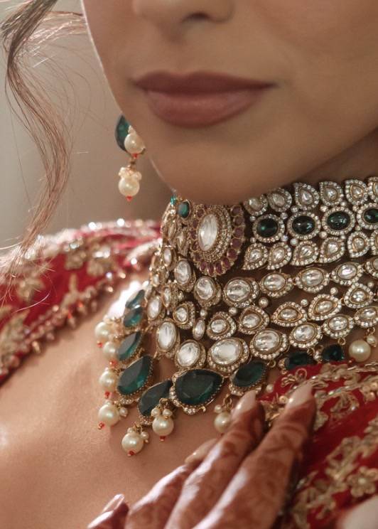 Green and Gold Kundan Bridal Choker Set Image - 2
